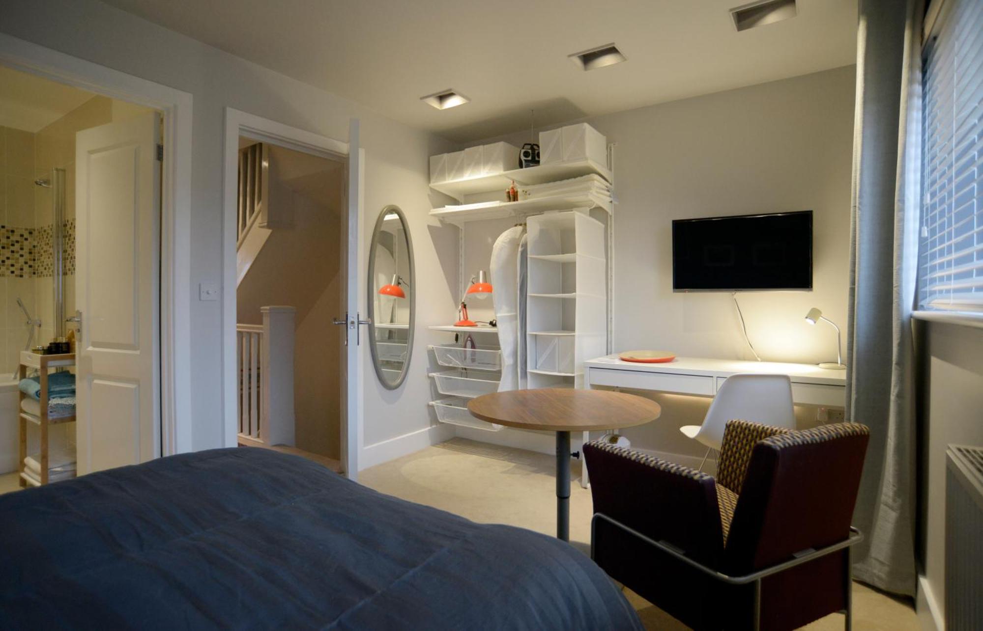 2 Homestay Guest Rooms Гантінгдон Екстер'єр фото